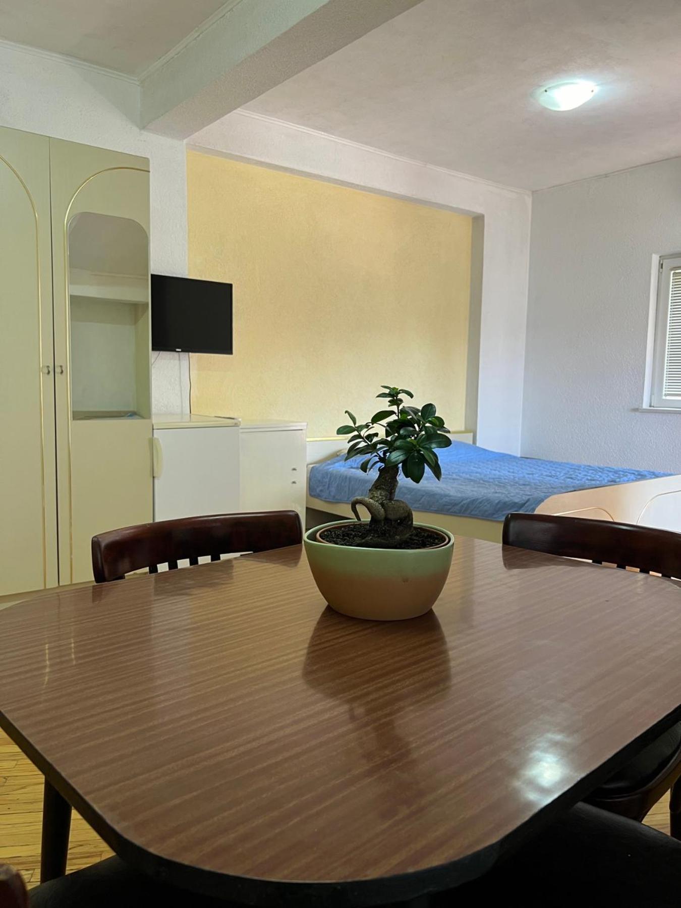 Apartment Veljanoski *
